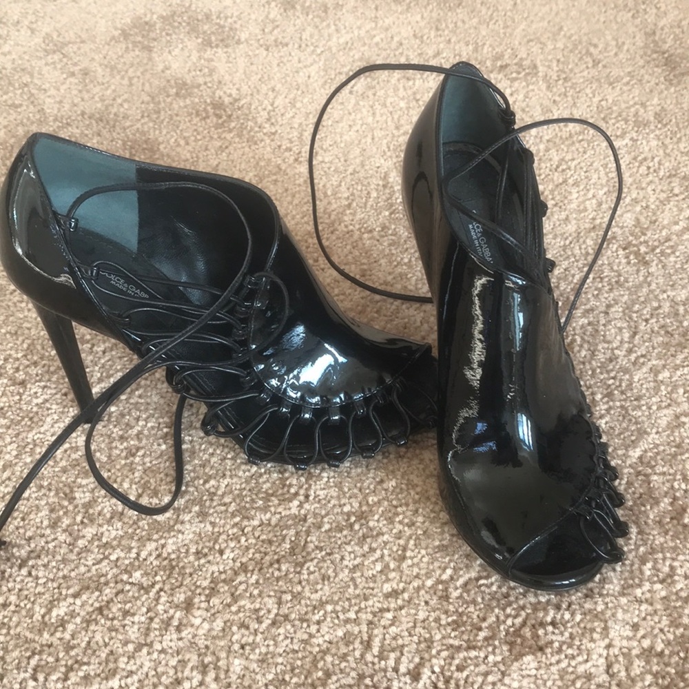 Dolce &Gabbana lace up sandal